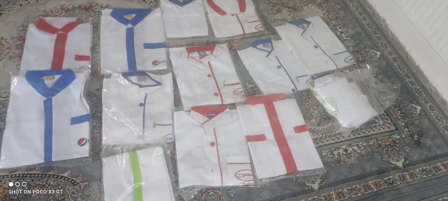 فروش چند دست لباس کار مناسب نانوایی وغیره|لباس|شیراز, دباغ خانه|دیوار