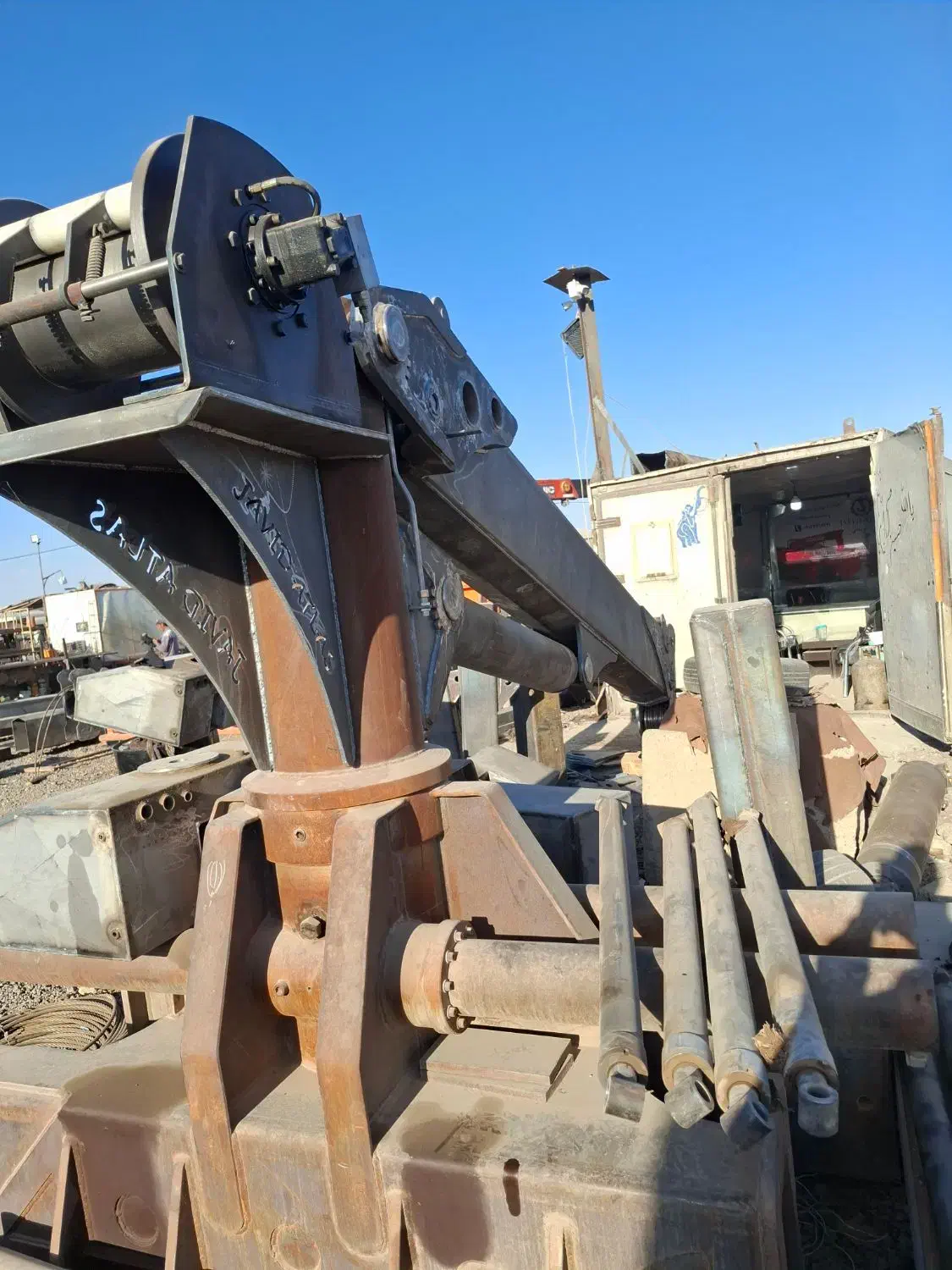 جرثقیل ۱۰ تن اطلس|خودرو سنگین|اصفهان, شهرک صنعتی امیرکبیر (شاپور جدید)|دیوار