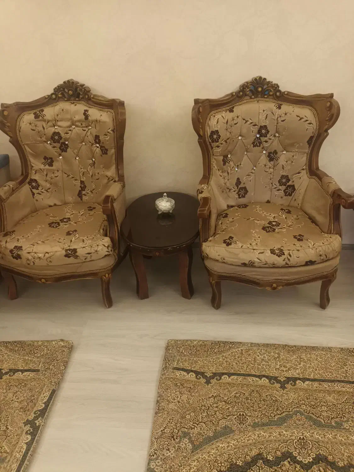 مبل|مبلمان خانگی و میز عسلی|خوی, |دیوار