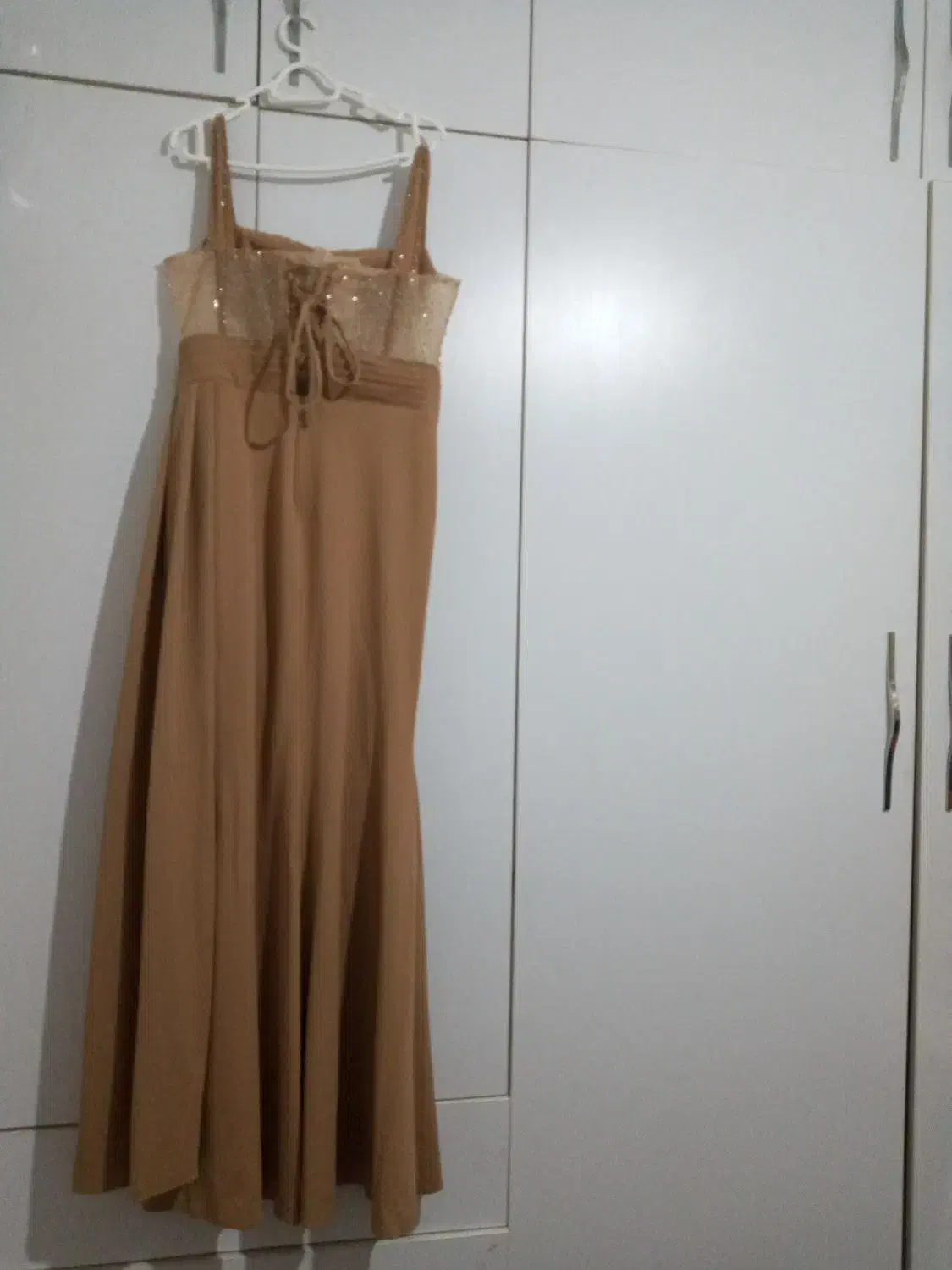 لباس مجلسی|لباس|اسلام‌شهر, شهرک توحید|دیوار