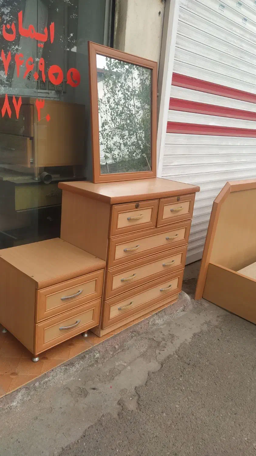 تخت با تشک (سرویس خواب) / تخت دو نفره/|تخت و سرویس خواب|رشت, خرسندی|دیوار