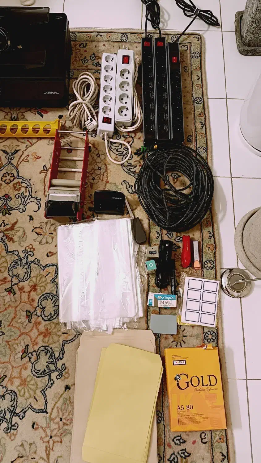 تعدادی لوازم اداری|پرینتر، اسکنر، کپی، فکس|تهران, شهرآرا|دیوار