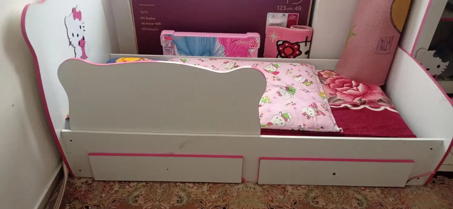 تخت و کمد کودک|تخت و سرویس خواب|هشتگرد, شهرک فرهنگیان|دیوار