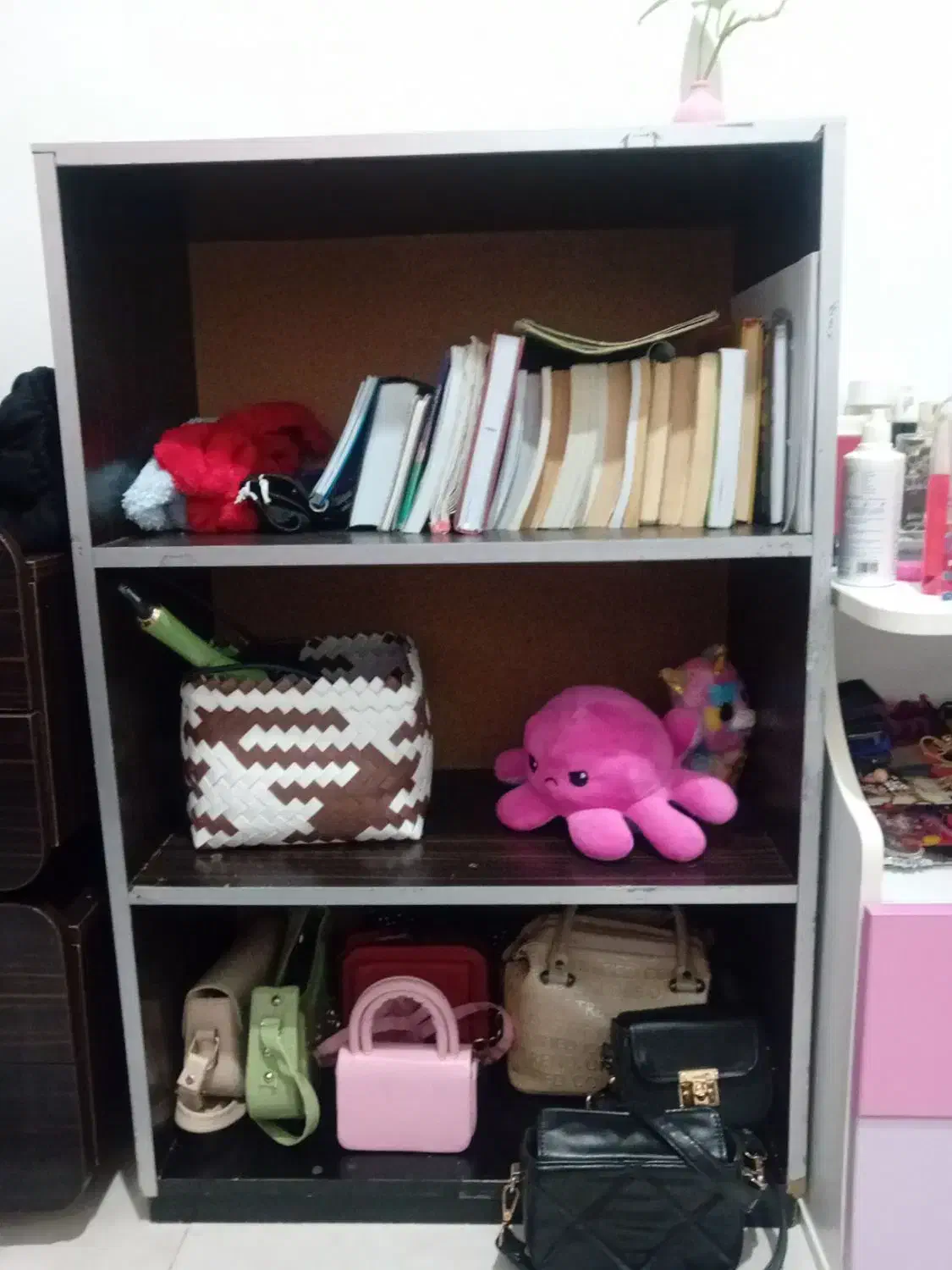 کتابخانه ام دی اف|کتابخانه، شلف، قفسه‌های دیواری|قدس, شهر‌قدس|دیوار