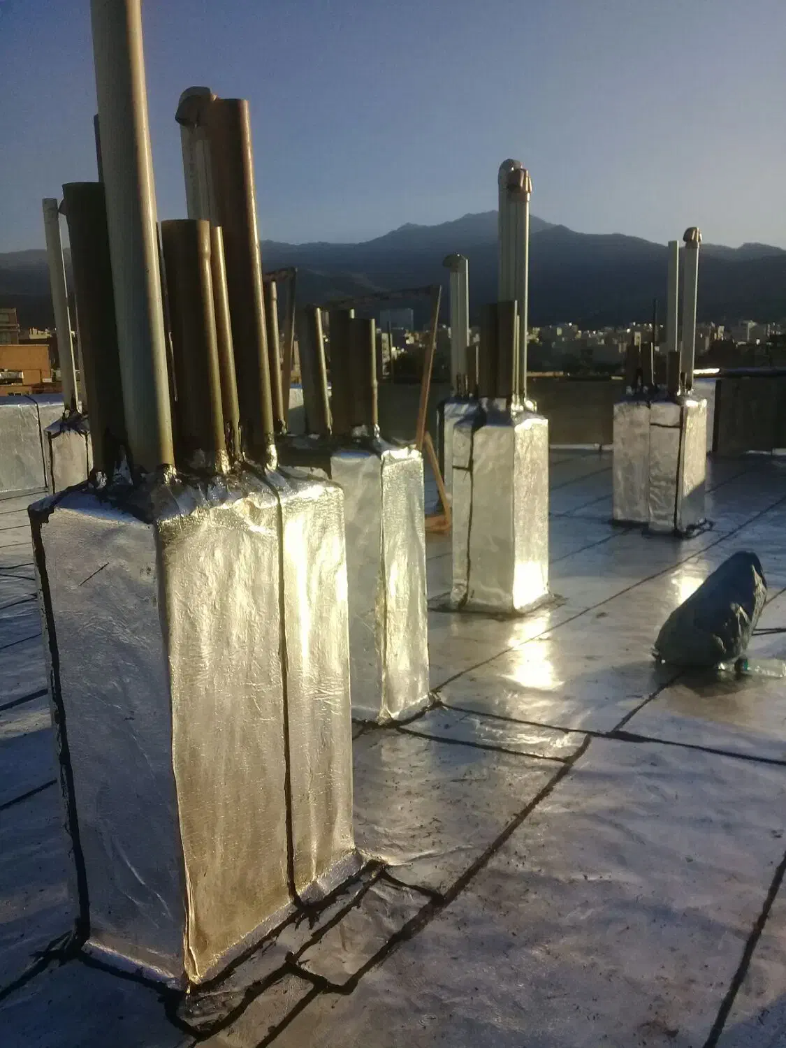 نصب ایزوگام وقیرگونی باکمترین هزینه|خدمات پیشه و مهارت|همدان, |دیوار