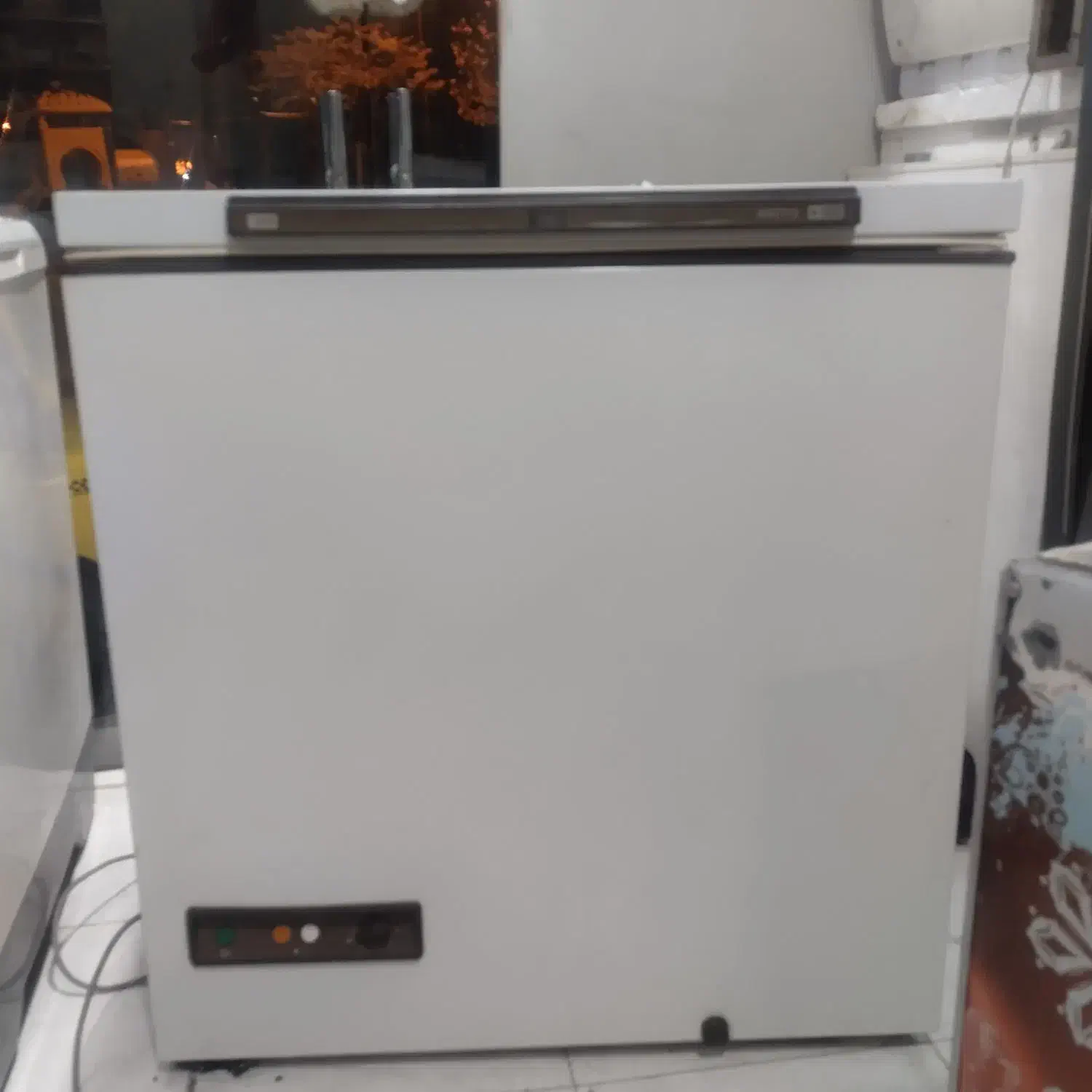 فریزر  صندوقی مارک aeg|یخچال و فریزر|صدرا-فارس, فاز ۲|دیوار