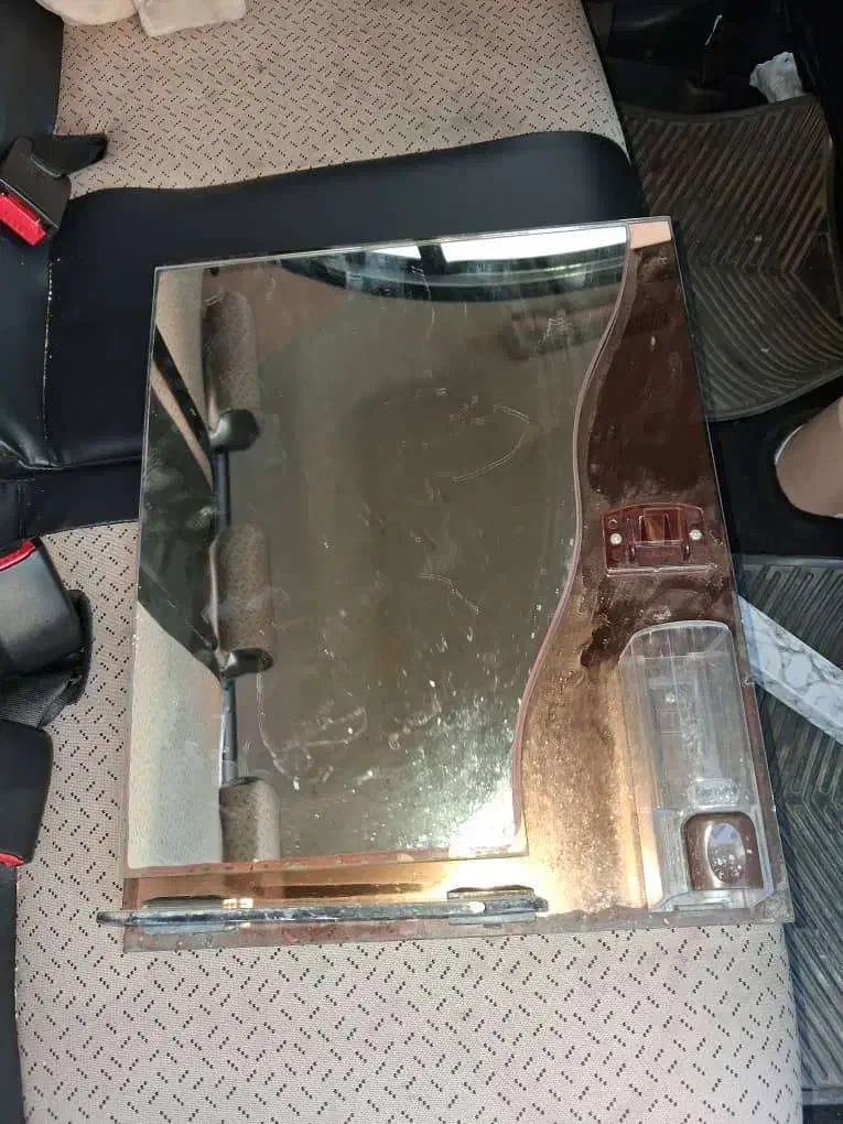 روشویی سرویس بهداشتی به همراه آیینه و شیر|لوازم سرویس بهداشتی|ساری, |دیوار