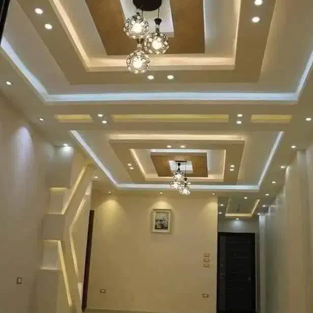 گچکاری لکه گیری ساختمان همراه نقاش ساختمان|خدمات پیشه و مهارت|کرمان, |دیوار