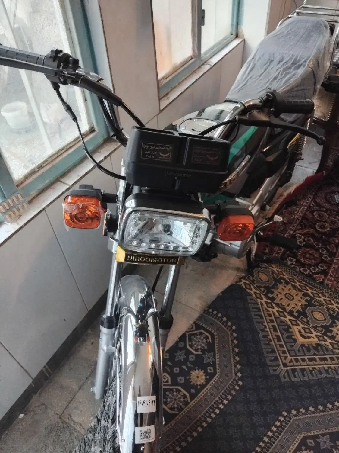 موتورسکلیت|موتورسیکلت|قم, دروازه چوبی|دیوار