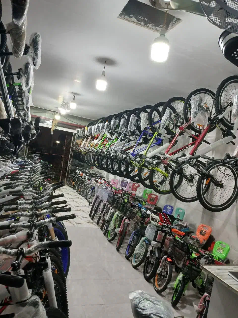 فقط کافیه قیمتهاروبامامقایسه کنیداقساط10ماهه|دوچرخه، اسکیت، اسکوتر|کاشان, کوی اداره گاز|دیوار