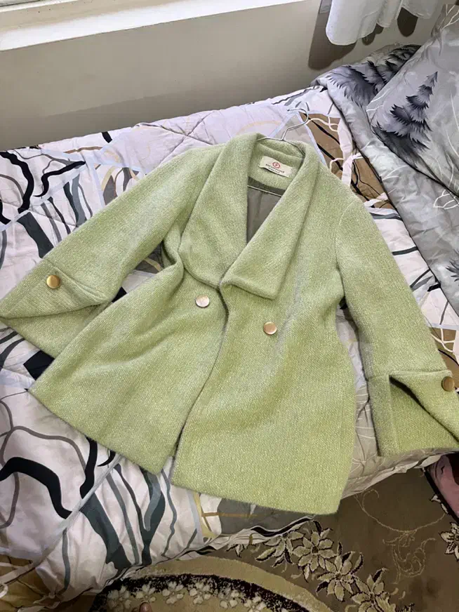 پالتو|لباس|کاشمر, |دیوار