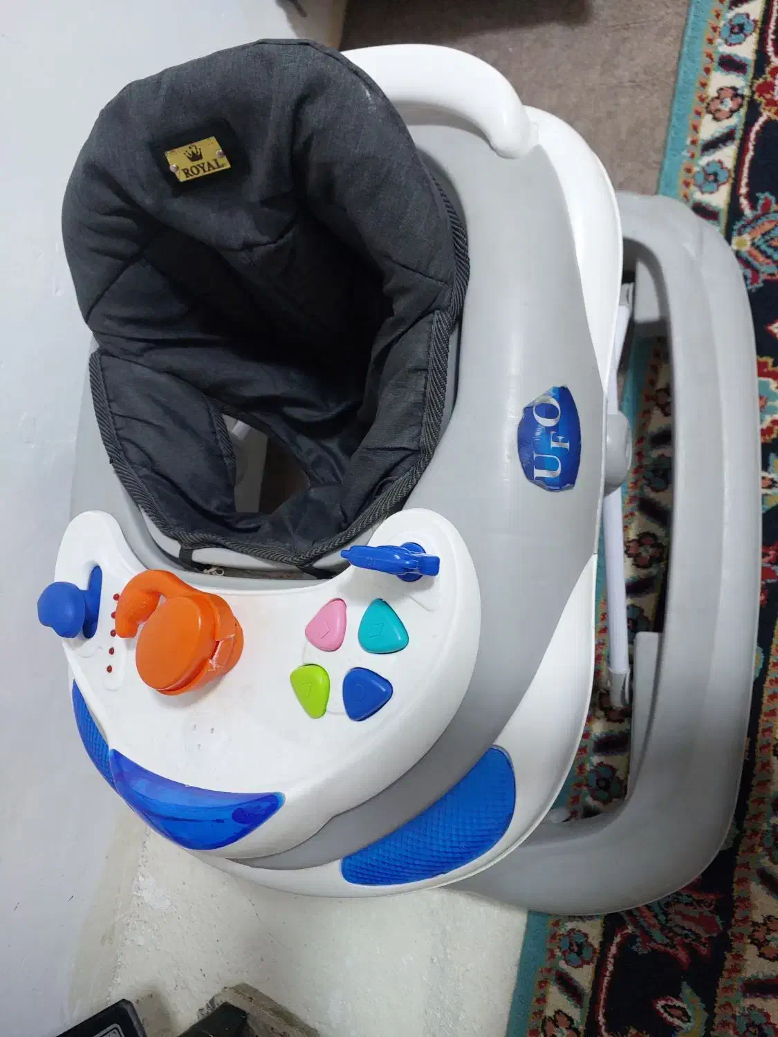 روروک تمیز|کالسکه و لوازم جانبی|قروه, |دیوار