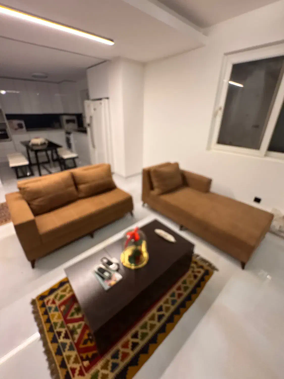 میل ای قهوای|مبلمان خانگی و میز عسلی|کیش, |دیوار