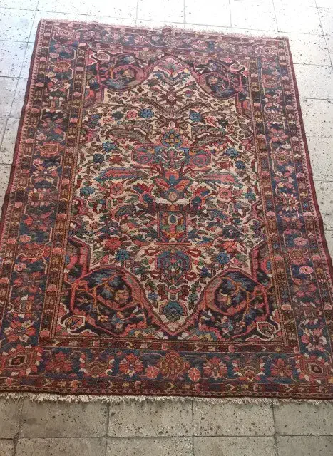 قالیچه بختیار|فرش|تهران, آهنگ|دیوار