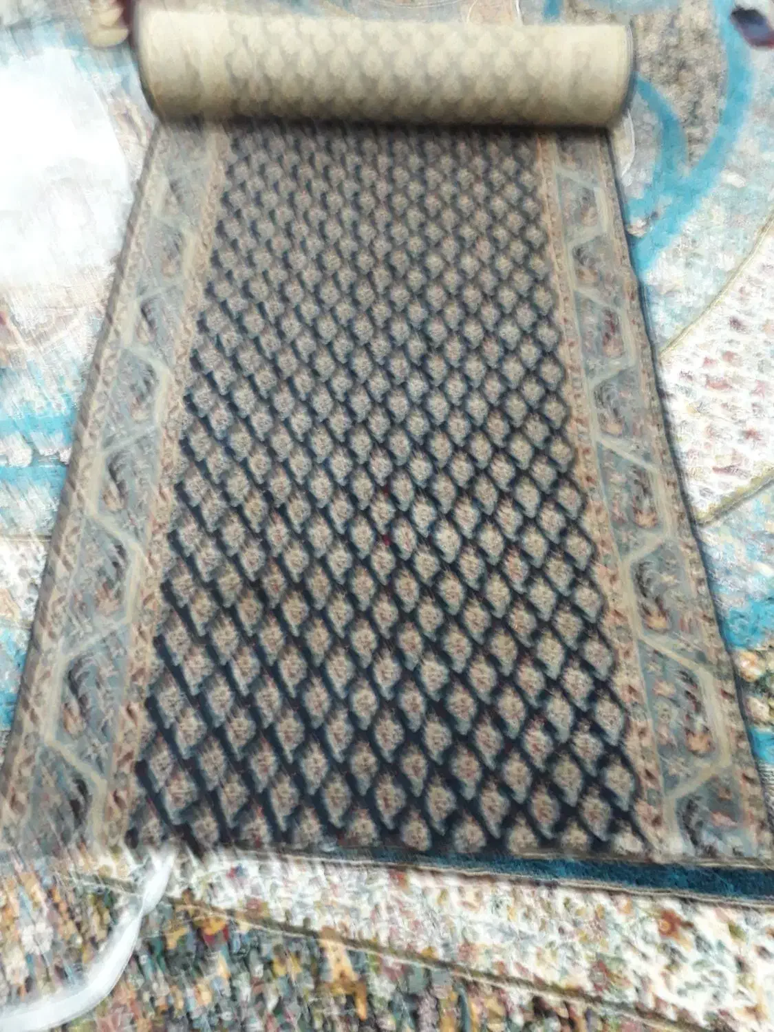 این قالی راه رو|فرش|آبادان, |دیوار