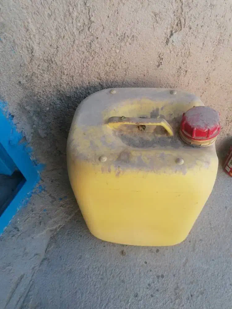 بشکه ۲۰لیتری جای روغن خوراکی|ظروف نگهدارنده، پلاستیکی، یکبارمصرف|بوشهر, |دیوار