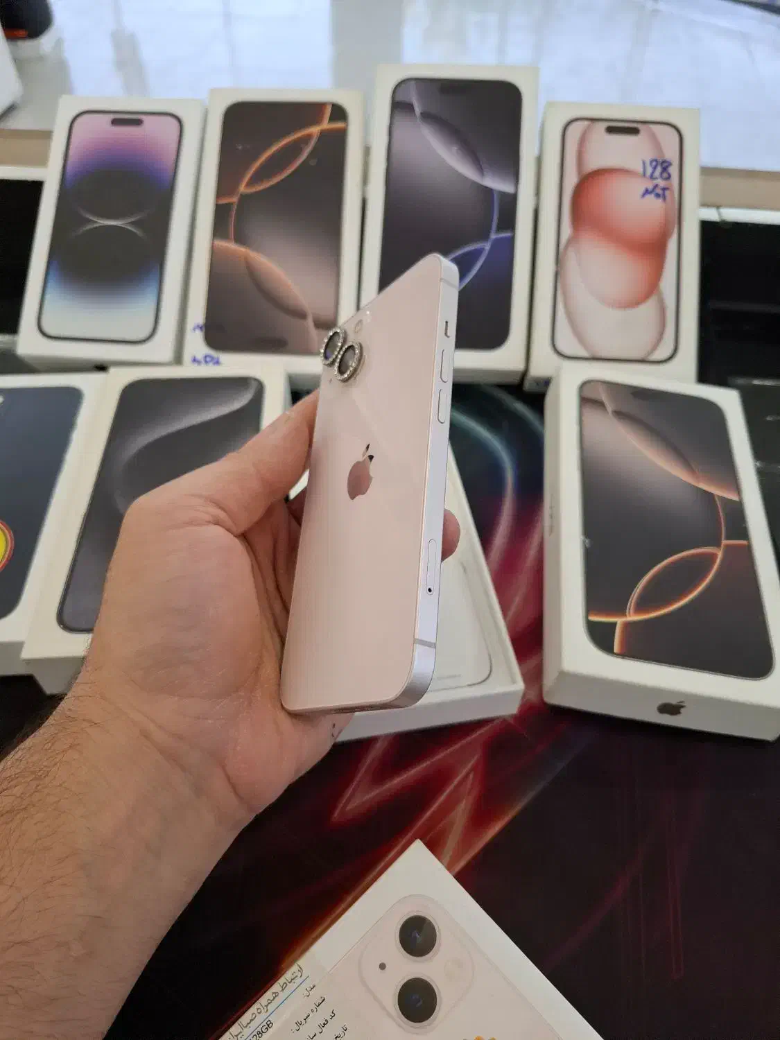 اپل iPhone 13 با حافظهٔ ۱۲۸ گیگابایت|موبایل|کوهدشت, |دیوار