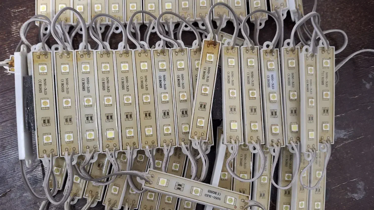 ال ای دی|ریسه و چراغ تزئینی|تهران, خاک سفید|دیوار