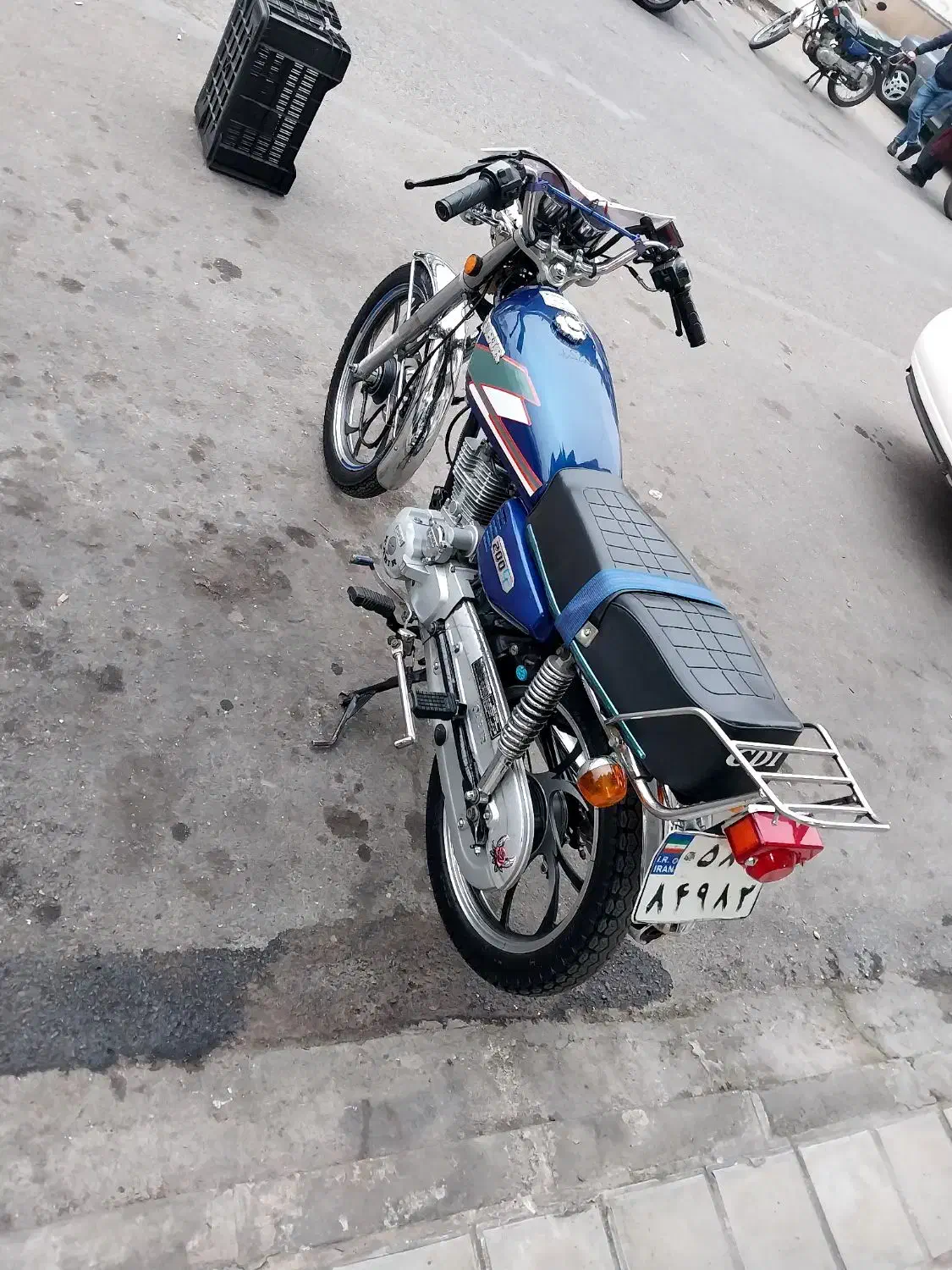 هوندا ۲۰۰ سند ب نام|موتورسیکلت|رشت, منظریه|دیوار