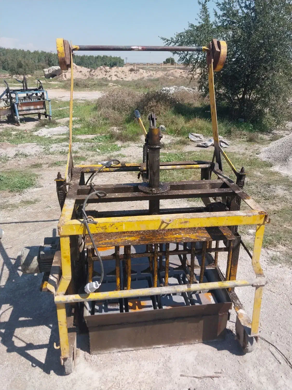 بلوک زن4تایی|ماشین‌آلات صنعتی|دزفول, |دیوار