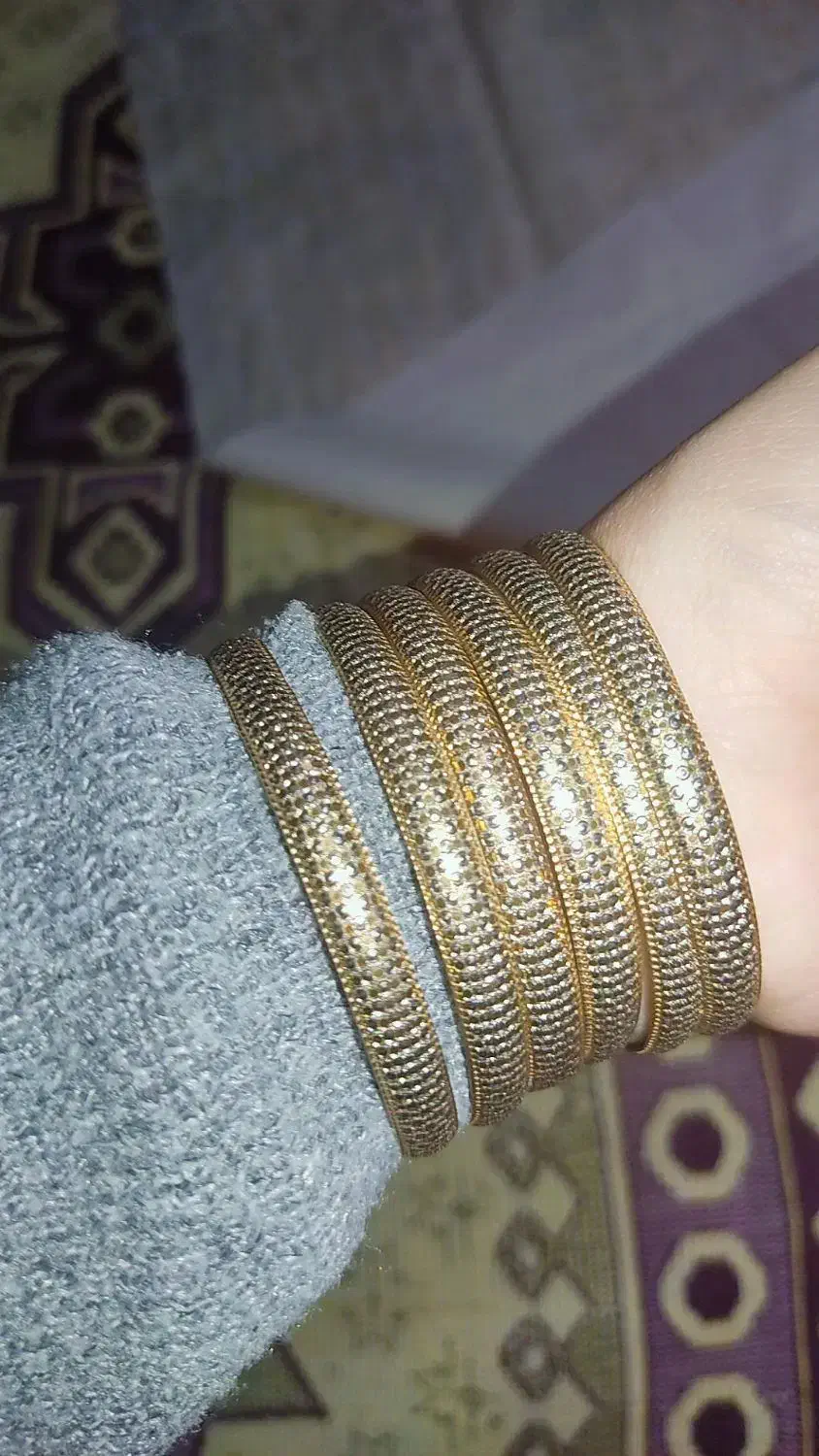 یک دست النگو|جواهرات|اردبیل, |دیوار