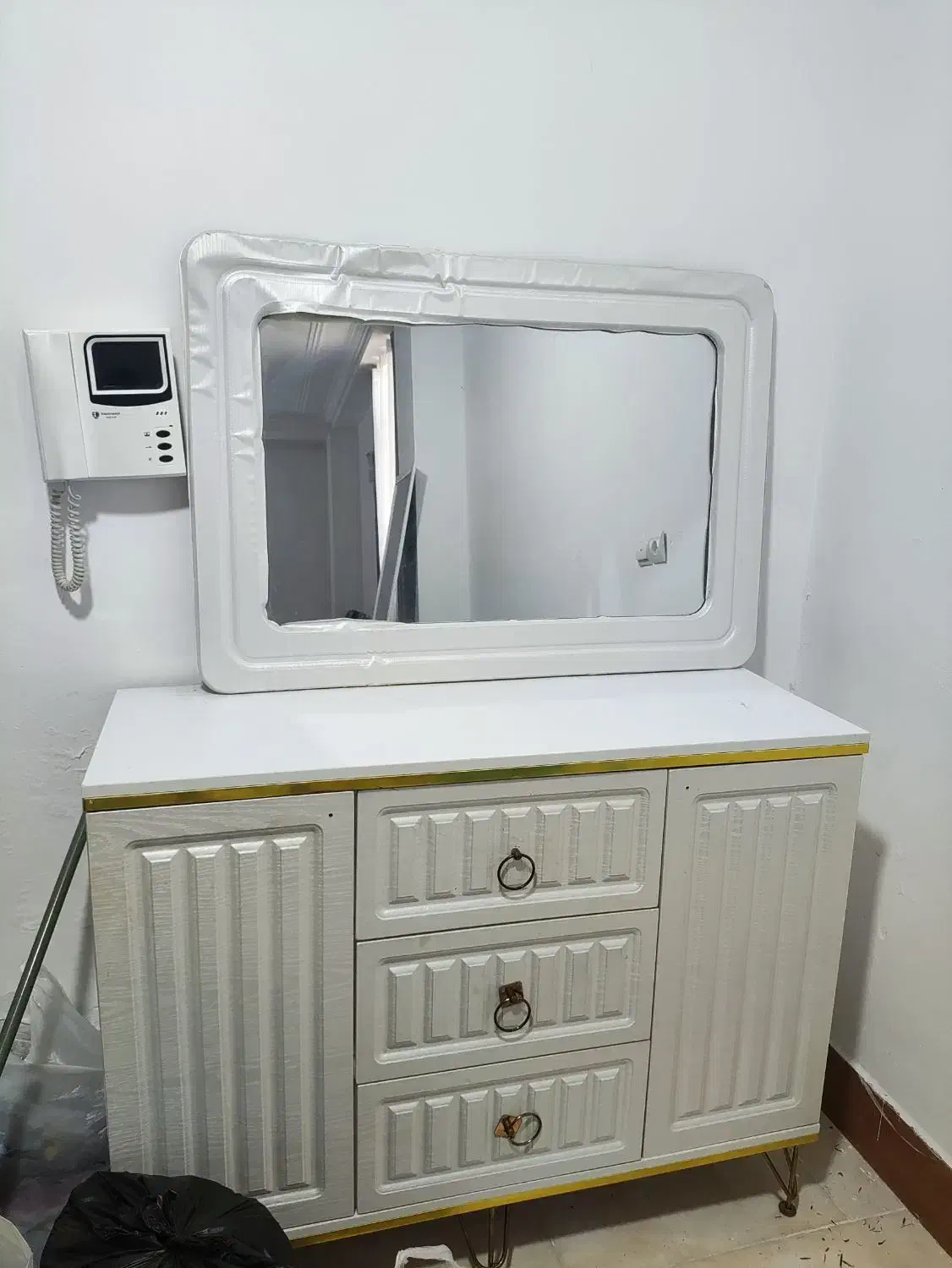 آیینه کنسول|بوفه، ویترین، کنسول|قشم, |دیوار