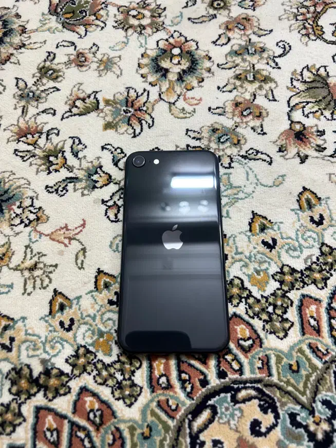 ایفون se2020|موبایل|یزد, |دیوار