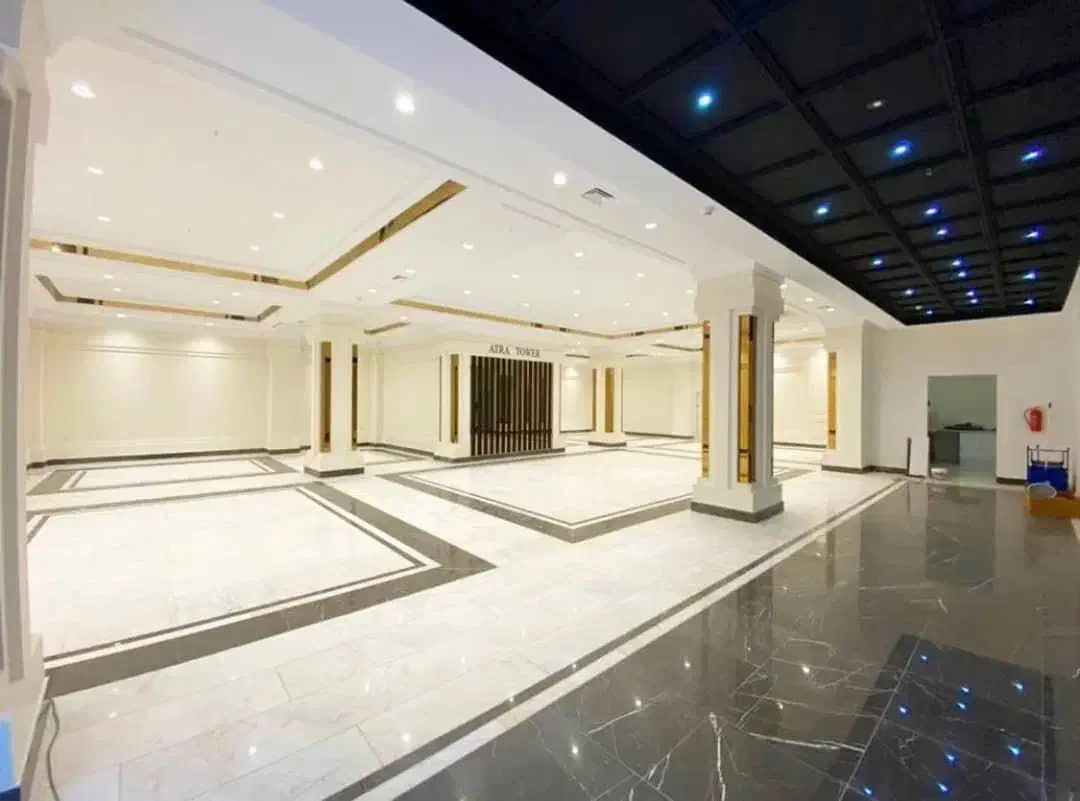 واحد ۱۳۰ متری مجلل پنجره قدی در برج لوکس آترا کوهک