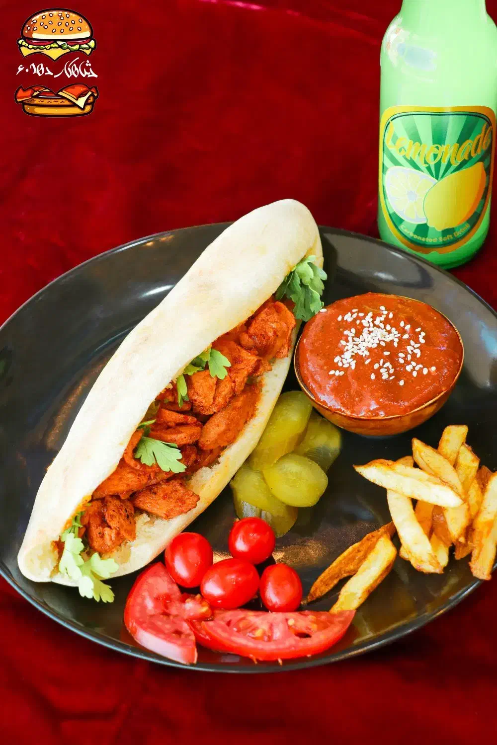 همکار در فست فودی|استخدام خدمات فروشگاه و رستوران|بم, |دیوار