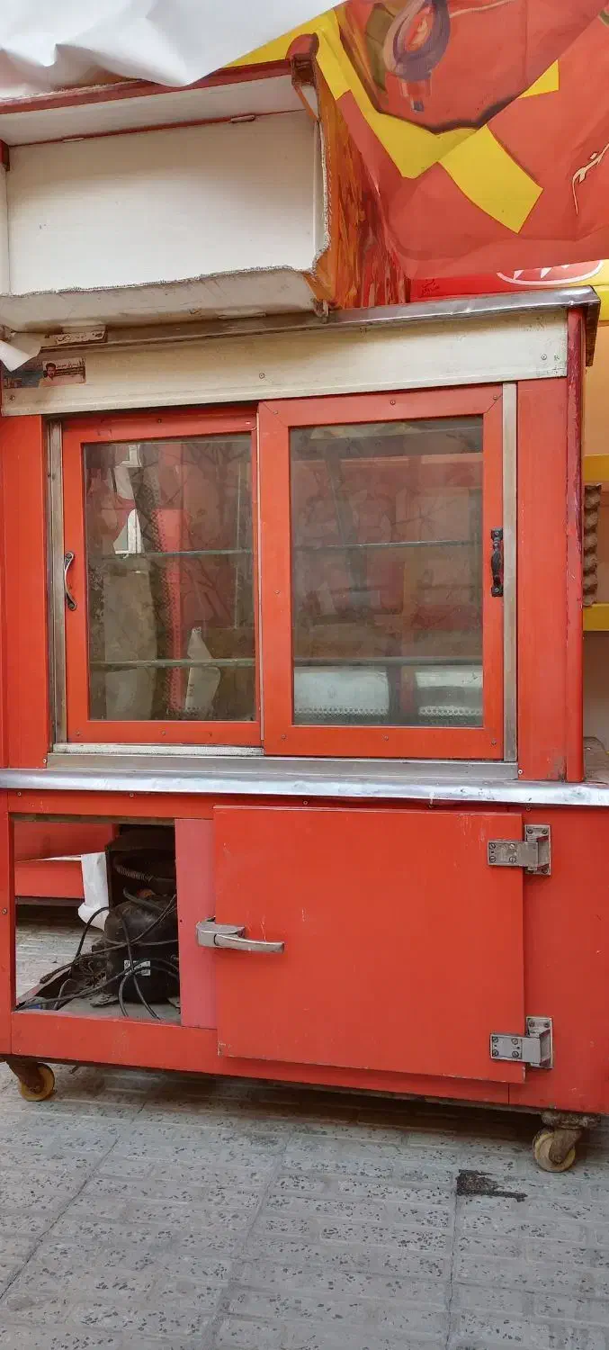 یخچال و چرخ فلافلی|فروشگاه و مغازه|صحنه, |دیوار