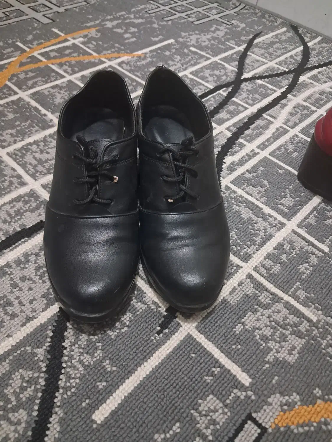 سه جفت کفش|کیف، کفش، کمربند|ساوه, |دیوار