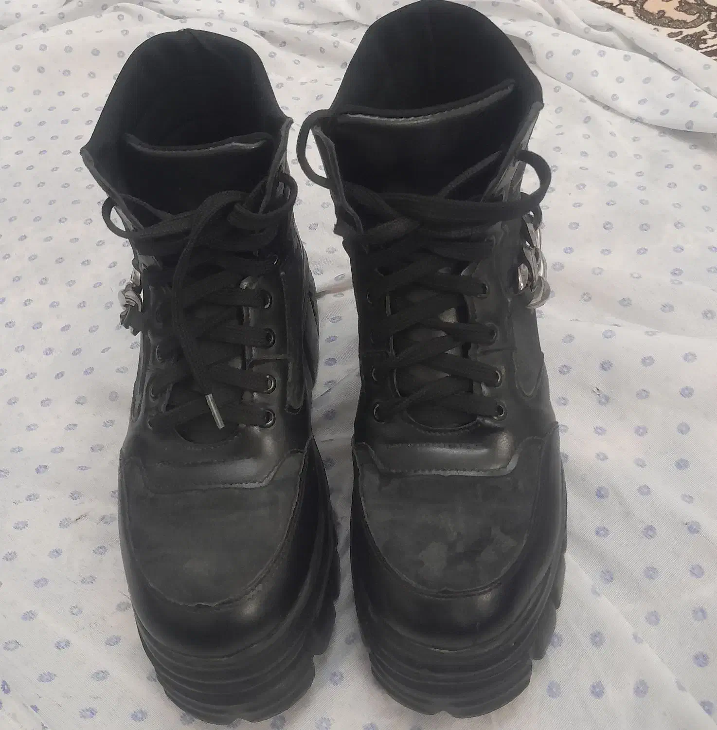 نیم بوت زنانه|کیف، کفش، کمربند|سلماس, |دیوار