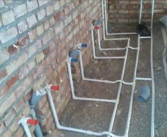 لوله کشی و تعمیرات|خدمات پیشه و مهارت|بروجرد, |دیوار