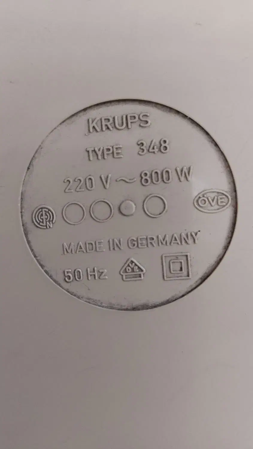 سشوار کلاهی آلمانی اصل کم جا و نو به شرط امتحان|آرایشی، بهداشتی، درمانی|تهران, پرستار|دیوار