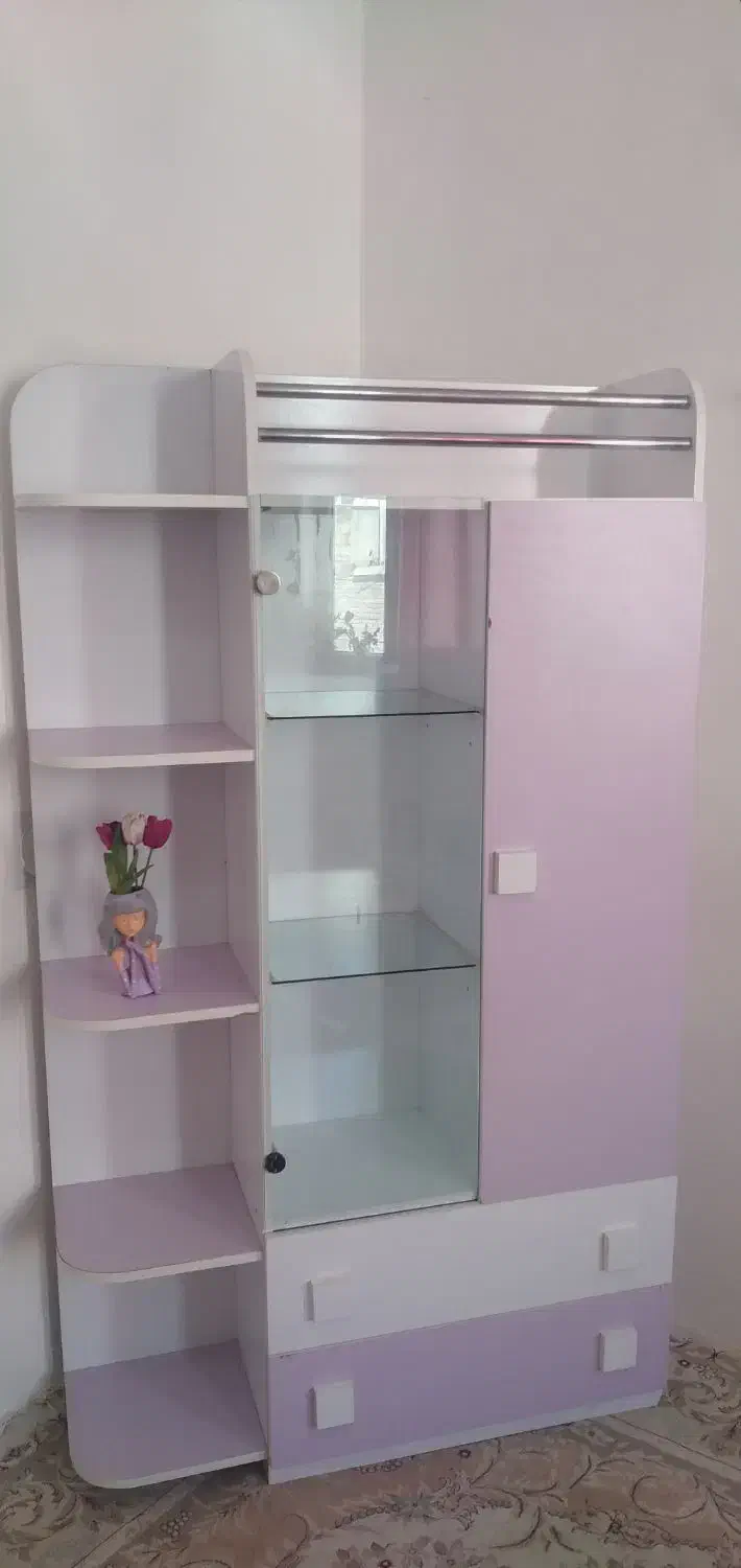 کمد بچه دخترونه وآباژور دخترونه وشیک|اسباب و اثاث بچه|ابهر, |دیوار