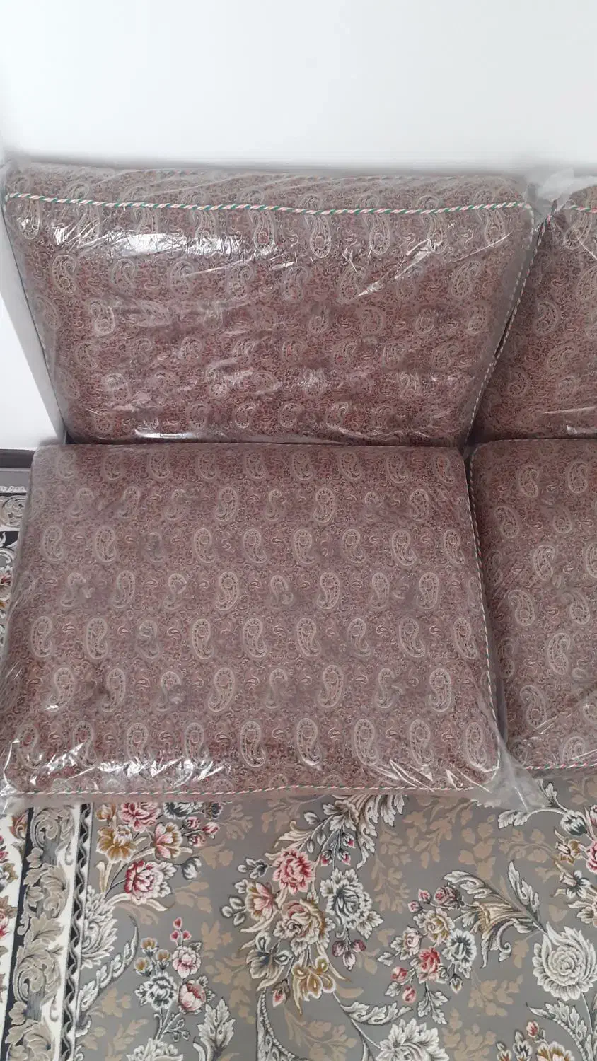 پشتی ترمه|پشتی|یزد, |دیوار