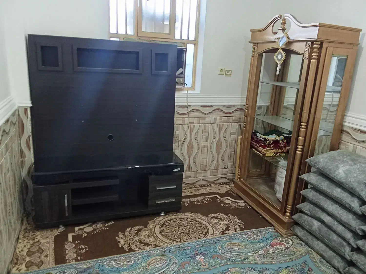 فروش بوفه و میز تلویزیون چوبی در حد نو|میز تلویزیون|ایرانشهر, |دیوار