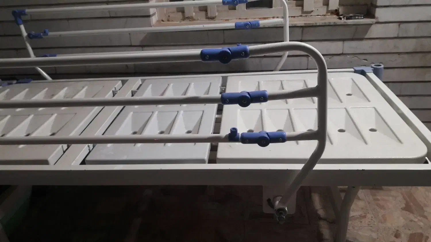 تخت بیمار دوشکن|پزشکی|اهواز, سلطانمنش|دیوار