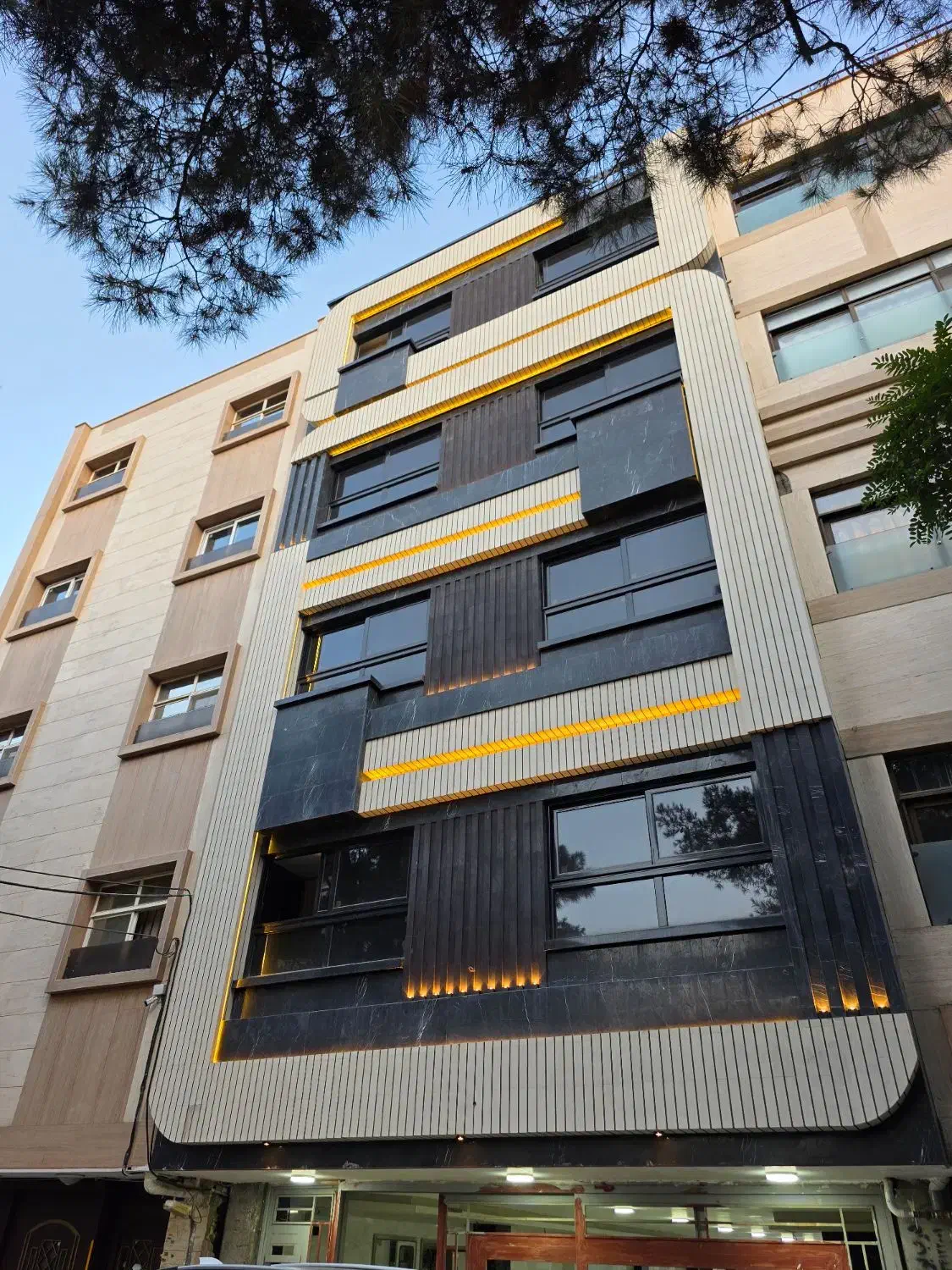 تک واحدی 185 متر دوکله پلاک دوم خرازی(ثِناق)|فروش آپارتمان|اصفهان, آفاران|دیوار