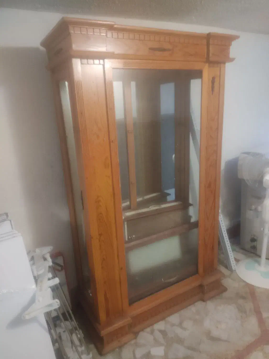 فروش ویترین (بوفه)سالم|بوفه، ویترین، کنسول|رشت, دیلمان|دیوار