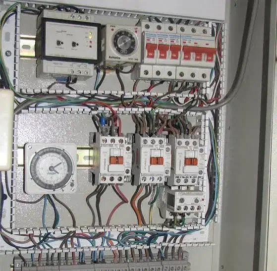 برق کشی ساختمان صفرتا۱۰۰ سیم کشی کلیدپریزفیوزآنتن|خدمات پیشه و مهارت|جیرفت, |دیوار