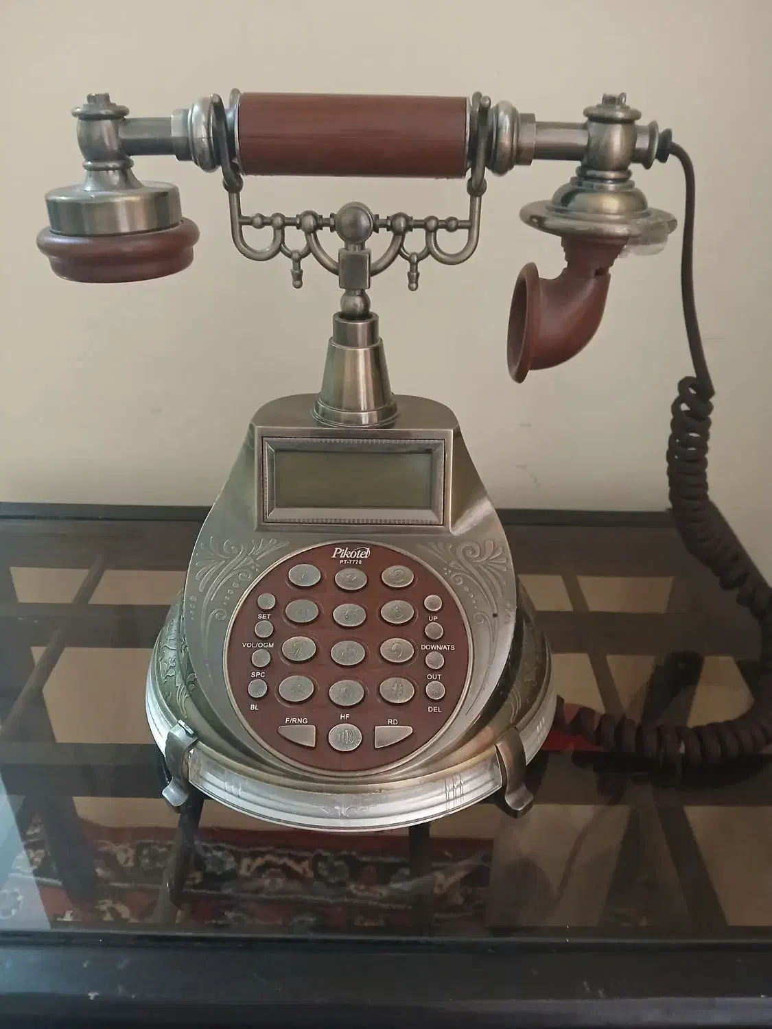 تلفن رومیزی دیجیتال|کلکسیون اشیاء عتیقه|کرمانشاه, |دیوار