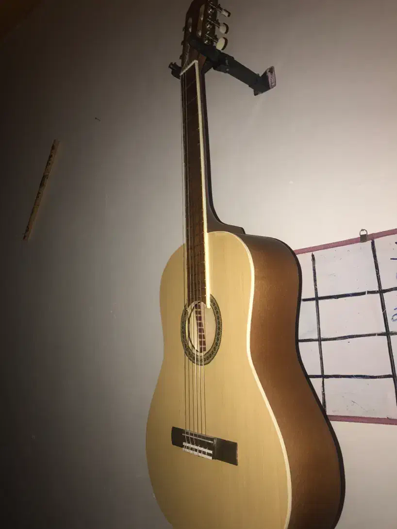 گیتار chery|گیتار، بیس، امپلیفایر|گنبد کاووس, |دیوار