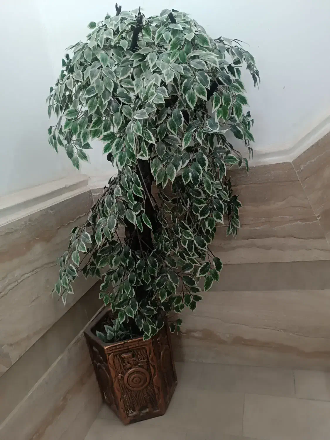 درختچه مصنوعی درحد نو|گل مصنوعی|بروجرد, |دیوار