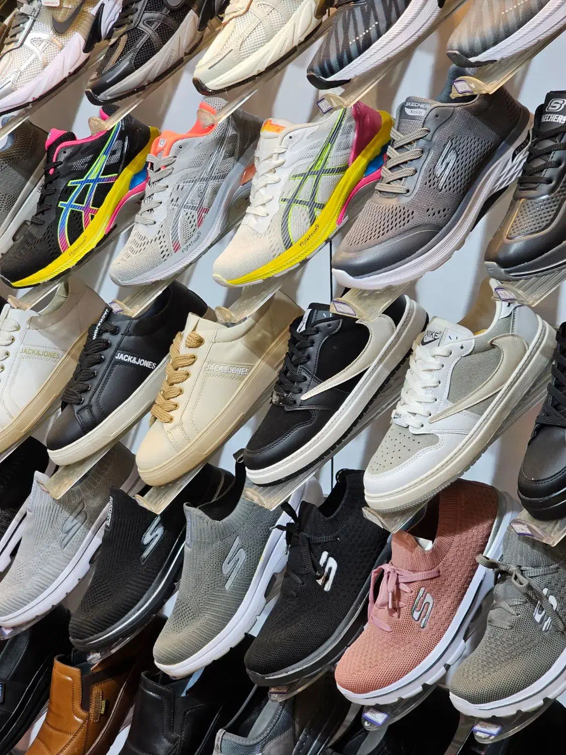 حراج ویژه پاییزه تمامی محصولات|کیف، کفش، کمربند|اصفهان, تخت فولاد|دیوار