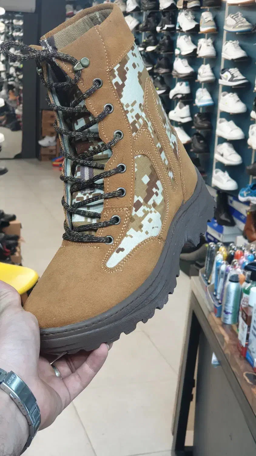 پوتین نظامی کوه نوردی راحتی|کیف، کفش، کمربند|رشت, حمیدیان|دیوار