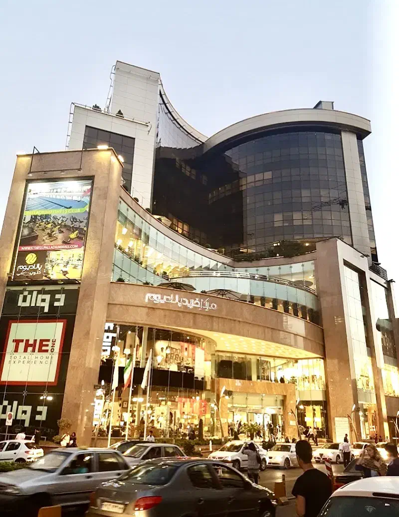 ۹۰ متر / ویو بینظیر / برج لوکس پالادیوم|اجارهٔ دفتر کار، اتاق اداری، مطب|تهران, زعفرانیه|دیوار