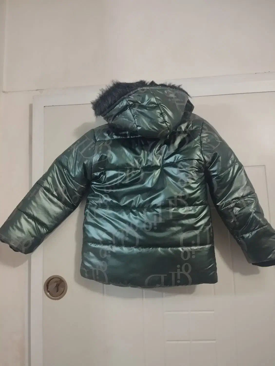 کاپشن به قیمت عمده|کفش و لباس بچه|مشهد, بهمن|دیوار