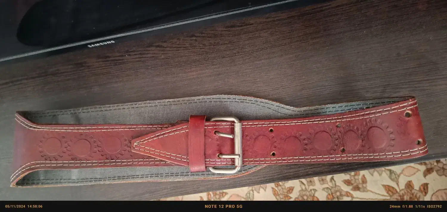 کمربند ورزشی چرمی اصل قدیمی وباکیفیت|تجهیزات ورزشی|بهار, |دیوار