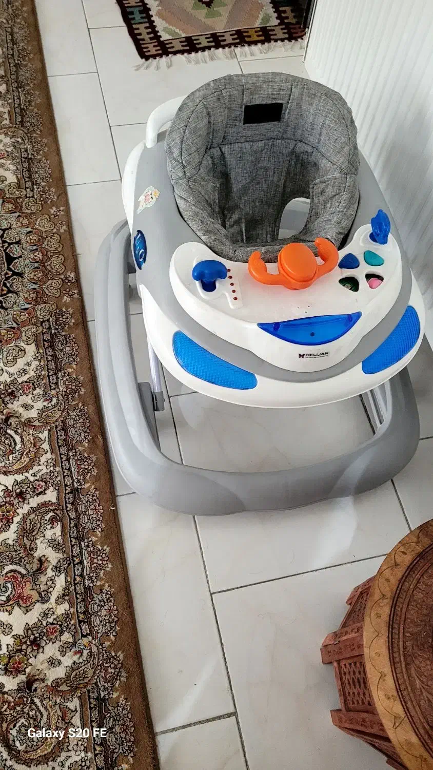 رورولک تمیز درحد نو|اسباب و اثاث بچه|کرج, شهرک بنفشه|دیوار